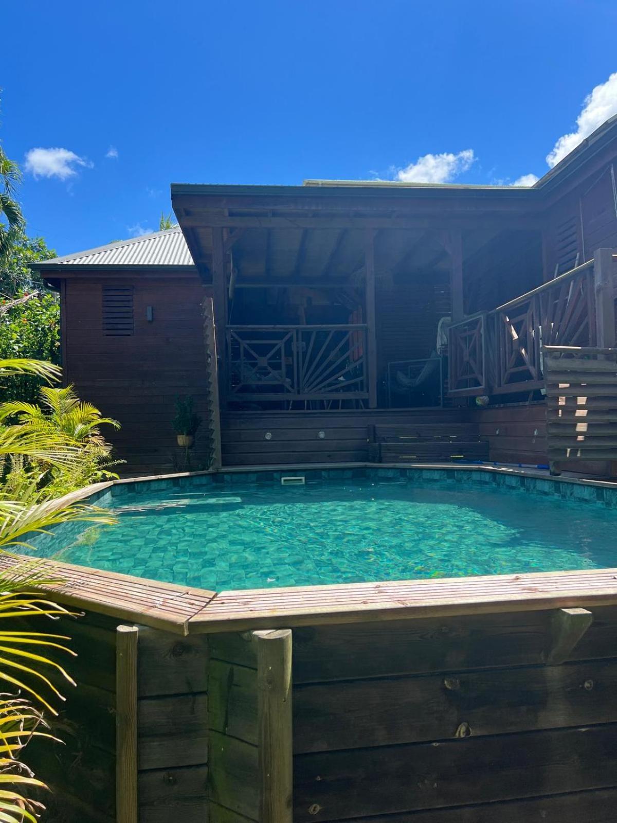 La Kaz A Pepes, Charmant Logement Avec Piscine Lamentin ภายนอก รูปภาพ